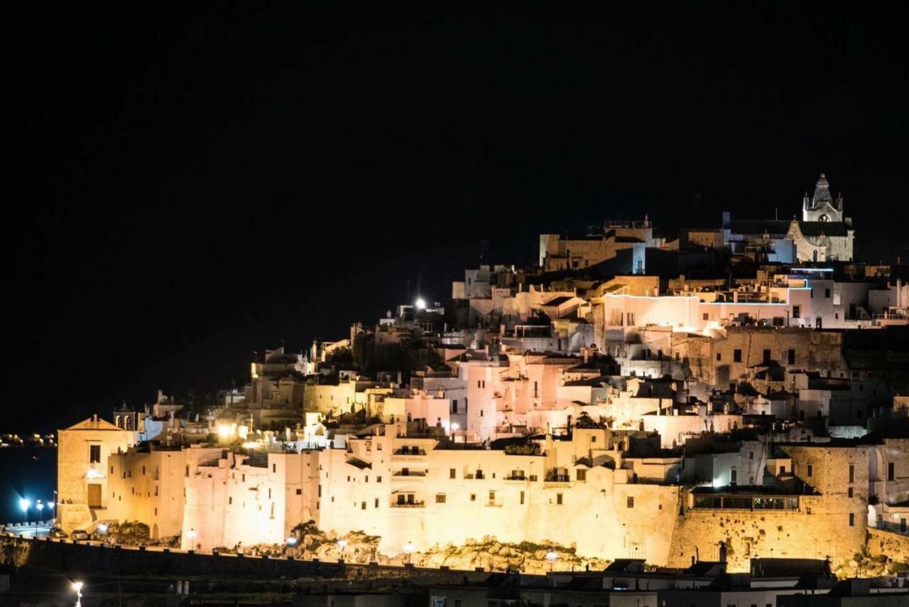 Equorum 11 - Ostuni Centro Buitenkant foto
